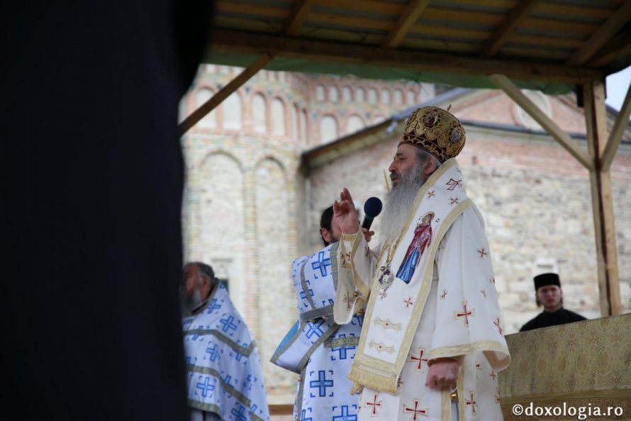 Hramul Mănăstirii Neamț | „Omul smerit este deja înălțat la Cer”