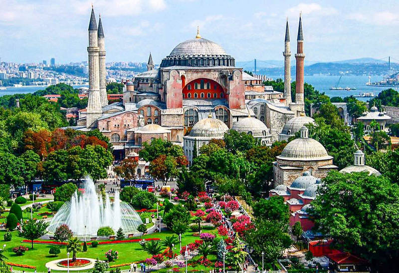 Το “χαρτί” της Αγιά Σοφιάς παίζει η Τουρκία παραμονή της μαύρης επετείου της άλωσης της Πόλης- Τα σχέδια Ερντογάν