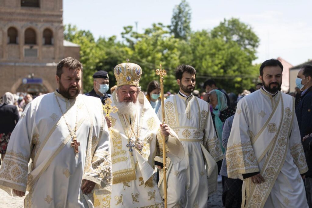 Sfinții Părinți de la Sinodul I Ecumenic prăznuiţi pe Colina Bucuriei