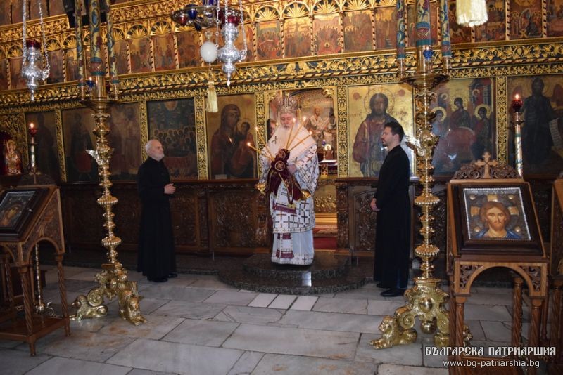 Архиерейско богослужение в деня на свети великомъченик Георги Победоносец в Бачковската обител
