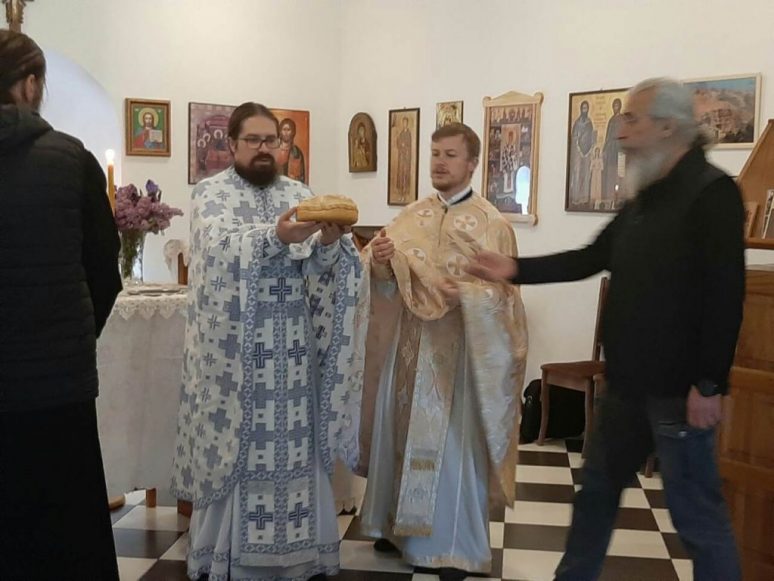 Прослављена слава параклиса посвећеног Владики Николају у манастиру Свети архангели код Призрена
