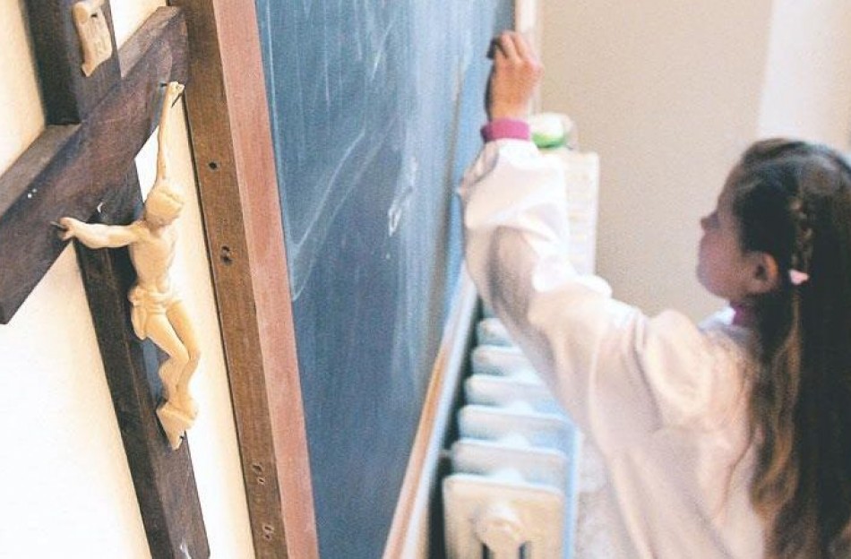 «Μαθαίνουμε στο σπίτι» εκτός από Θρησκευτικά