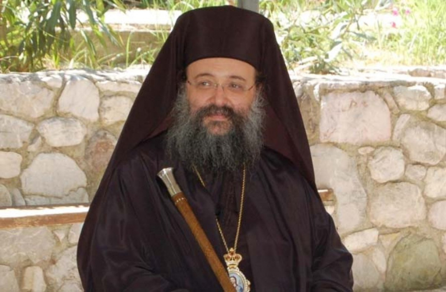 Πατρών Χρυσόστομος:  “Λειτουργούμε για να κοινωνούμε”