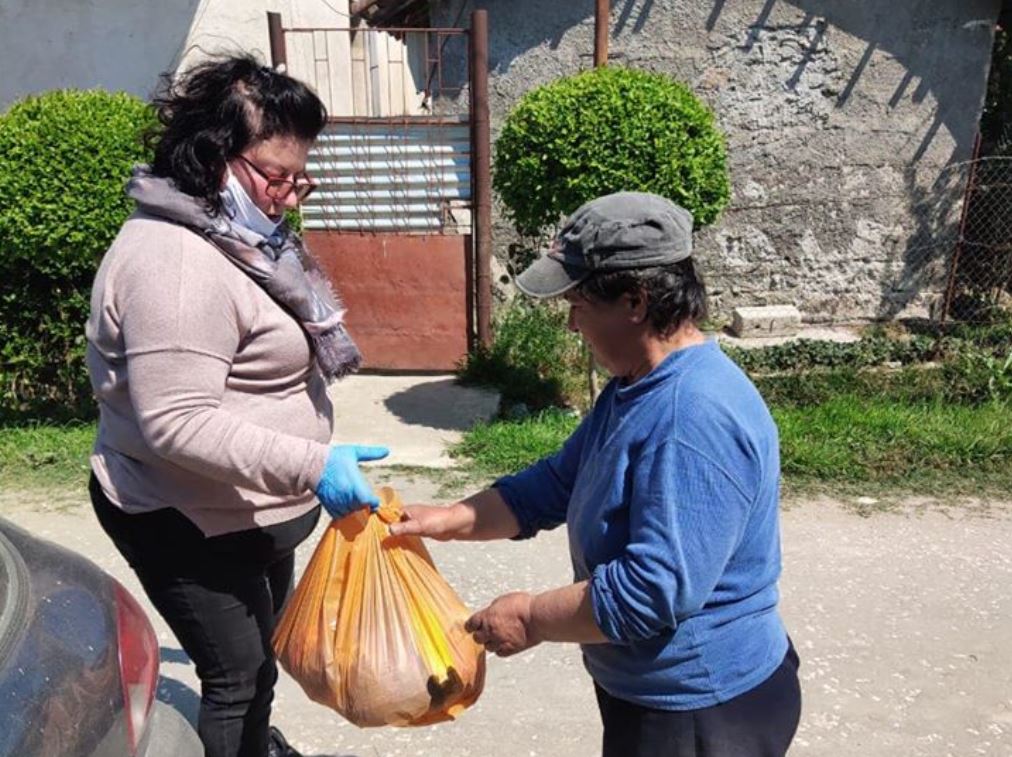 “Secili le të bëjë atë që mundet”!