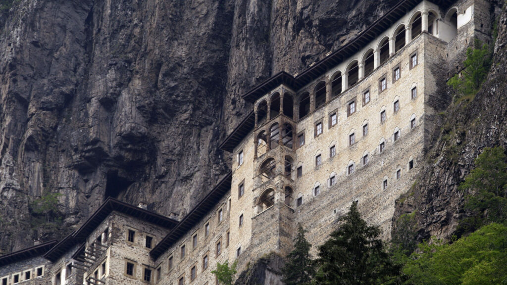 Έως αρχές Ιουλίου θα έχει ανοίξει η Παναγία Σουμελά