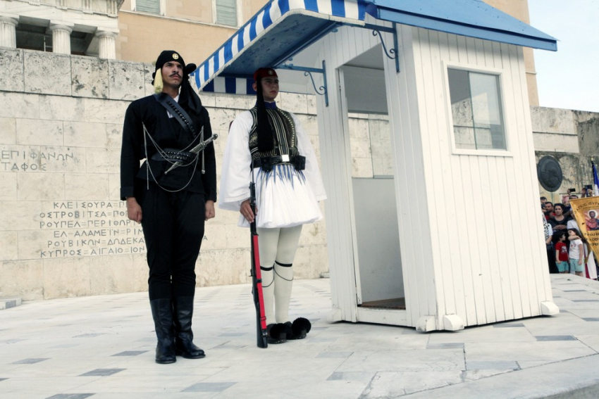 Εκδηλώσεις Μνήμης για τη Γενοκτονία έξω από τη Βουλή