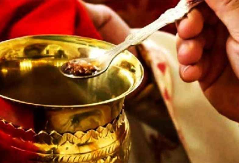 Govt spokesman in Greece: No issue of ban of Holy Communion raised