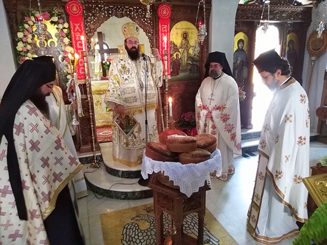 Κυριακή των Μυροφόρων στην Ιερά Μονή Κρεμαστών