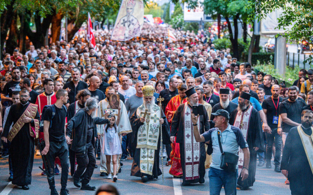 ΜΑΥΡΟΒΟΥΝΙΟ: Οι δημοσιογράφοι στο πλευρό της Εκκλησίας