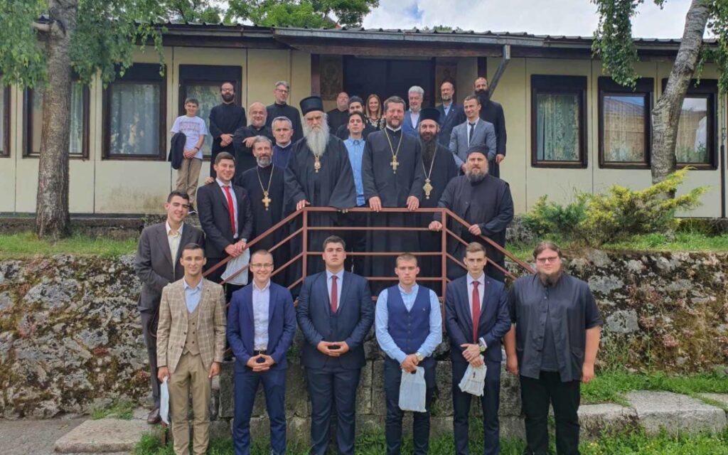 Матурирали ученици XXIV генерације обновљене Цетињске богословије (2015-2020)