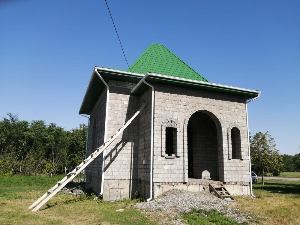 Казаки в Ставропольском крае возводят церковь