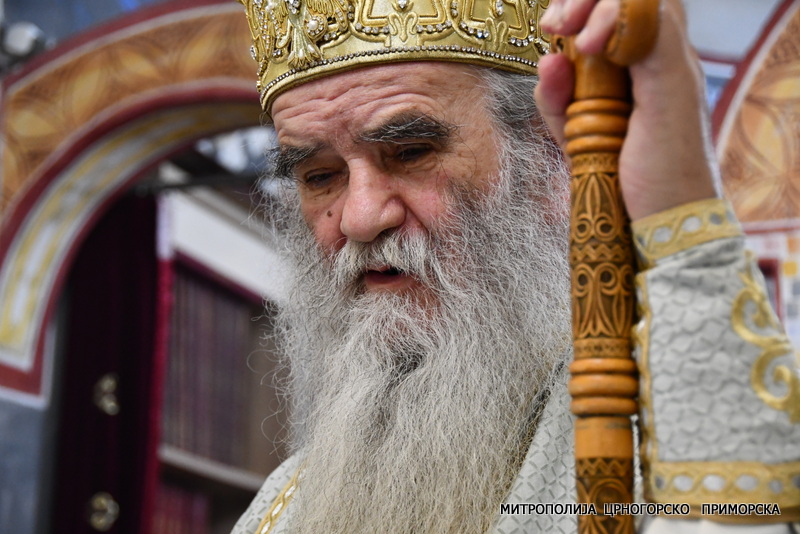 “Ο Θεός δεν θα επιτρέψει να συνεχιστούν οι κατεδαφίσεις”