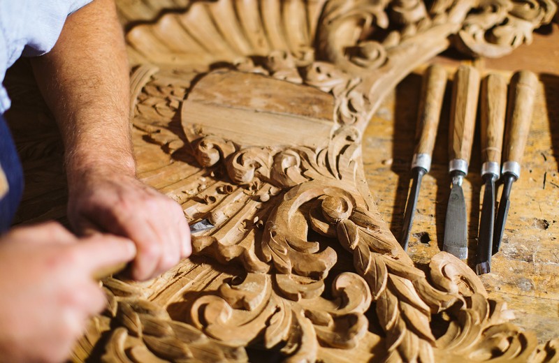 Συνεχίζονται τα μαθήματα Ξυλογλυπτικής