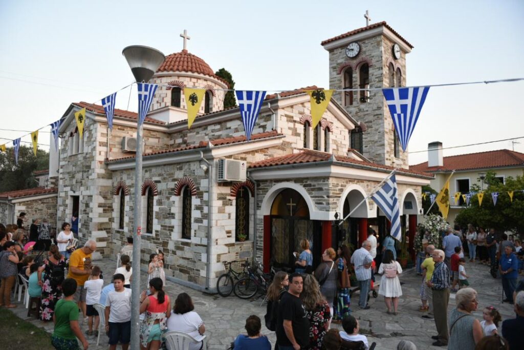 Τιμήθηκε η μνήμη των Αγίων Αποστόλων στην Αγριά