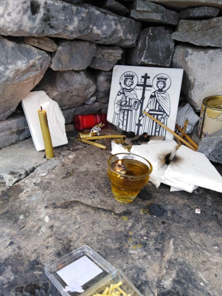 Благодатный Огонь на вершине Тайгета