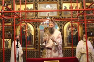 Възобновени бяха богослуженията в сръбската катедрала в Загреб, пострадала от земетресението през март