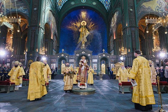 Patriarch Kirill consecrates new cathedral for Russian armed forces
