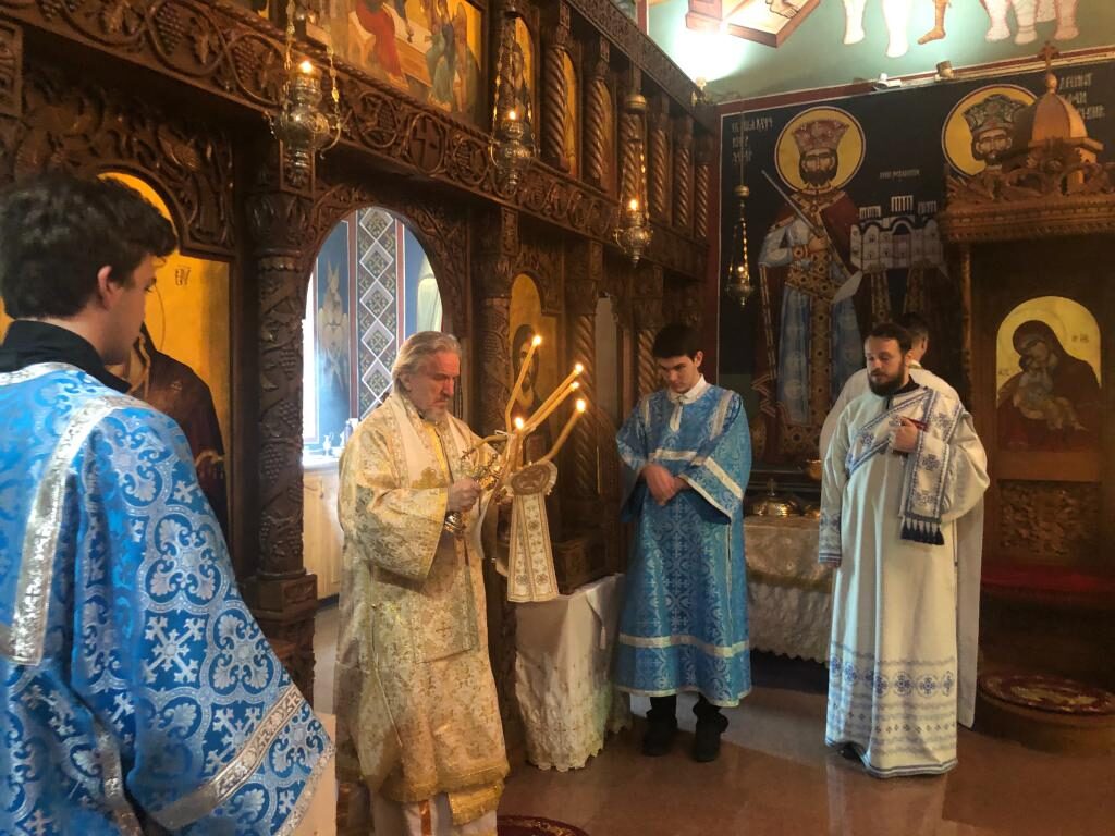 Света архијерејска Литургија у манастиру Светог Преображења Господњег у Милтону