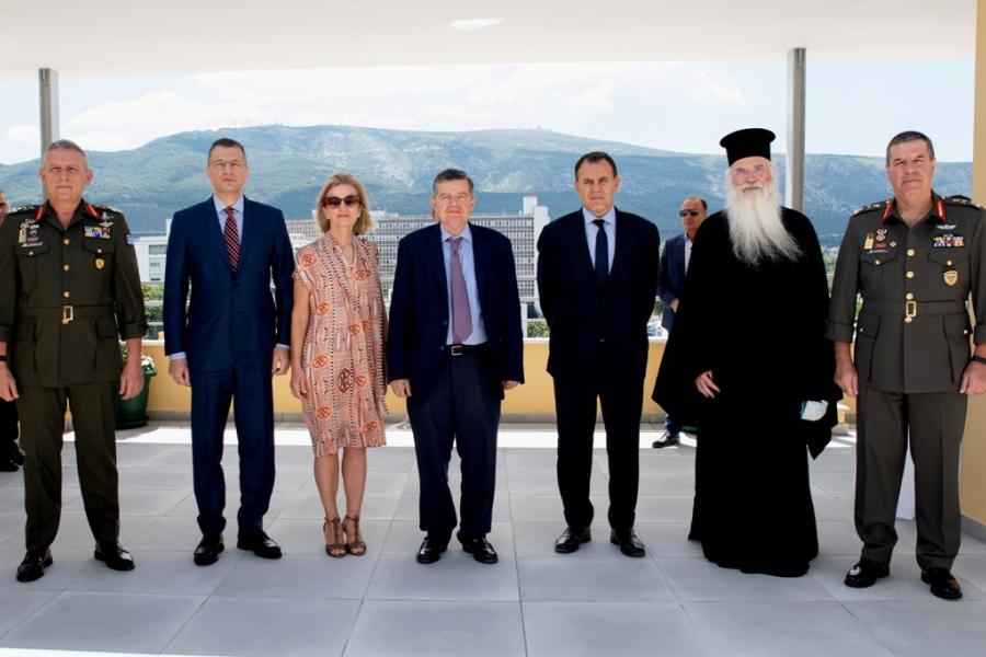 Σε τελετή εγκαινίων Νοσηλευτικής Μονάδας στο 401 ΓΣΝΑ ο Μητρ. Μεσογαίας