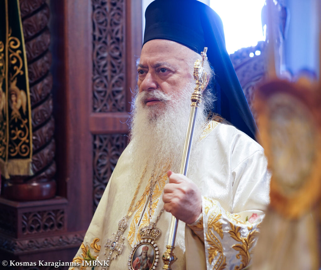 “Ιατρός διάσημος ο Άγιος και φη­μισμένος καθηγητής της Ιατρικής και υπέροχος χειρουργός”