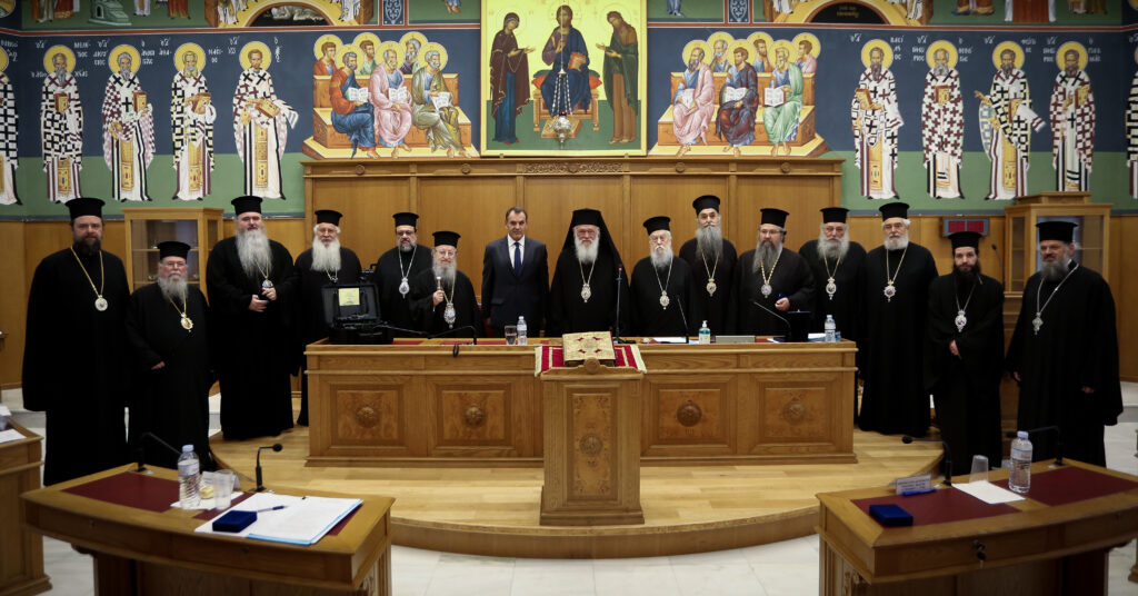 Министри Саобраћаја и Одбране код Архиепископа Атинског Јеронима