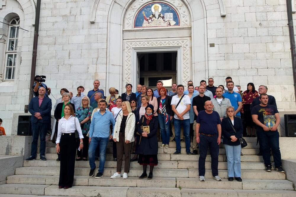 Никшићки медицинари: Није нас било 26. Увијек са својим народом и уз своју Цркву