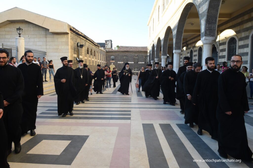 صلاة الغروب والقداس الإلهي بمناسبة عيد القدّيسين بطرس وبولس