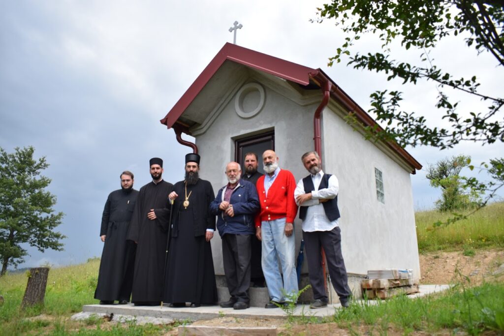 ЊЕГОВО ПРЕОСВЕШТЕНСТВО ЕПИСКОП НИШКИ Г. Г. АРСЕНИЈЕ ПОСЕТИО ЈЕ ПАРОХИЈУ СИЈАРИНСКОБАЊСКУ