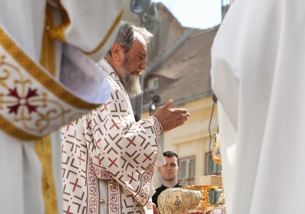 Catedrala din Sibiu reprezintă „dorinţa de unitate a românilor, de aceea a primit hramul Sfintei Treimi”