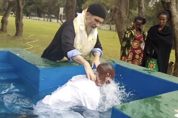 Η χαρά της εισόδου στην Ορθόδοξη Εκκλησία