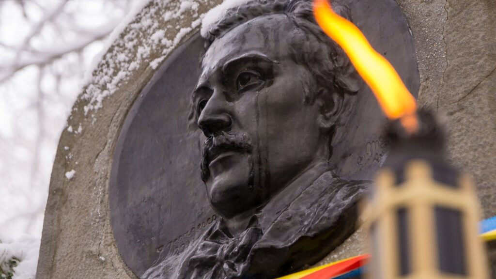 15 iunie: Slujbe de pomenire pentru poetul național Mihai Eminescu în Capitală