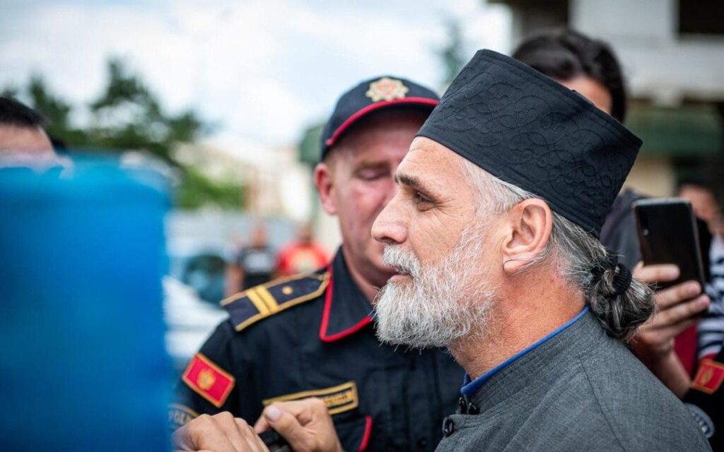 О. Жељко Ћалић: Од одбране светиња нећемо одустати