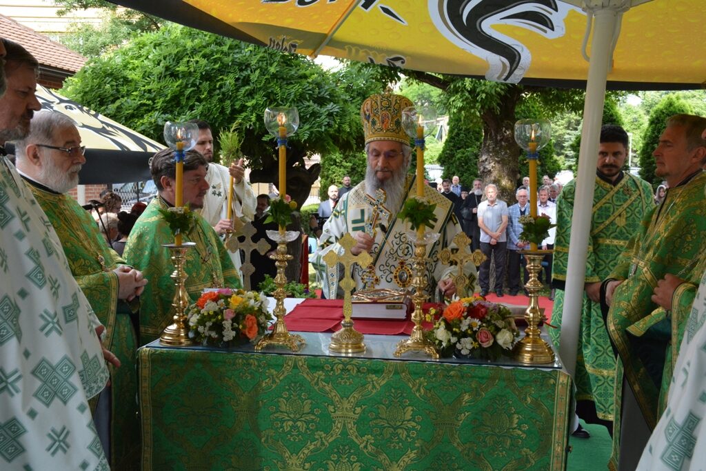 СЛАВА СТАРЕ ЦРКВЕ У КРАГУЈЕВЦУ И ЛИТИЈА ГРАДА КРАГУЈЕВЦА