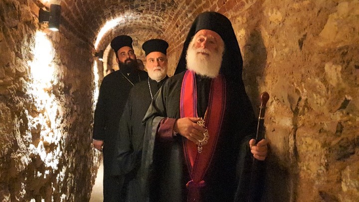 Κάϊρο: Ο Πατριάρχης Αλεξανδρείας στις κατακόμβες του Αγίου Γεωργίου