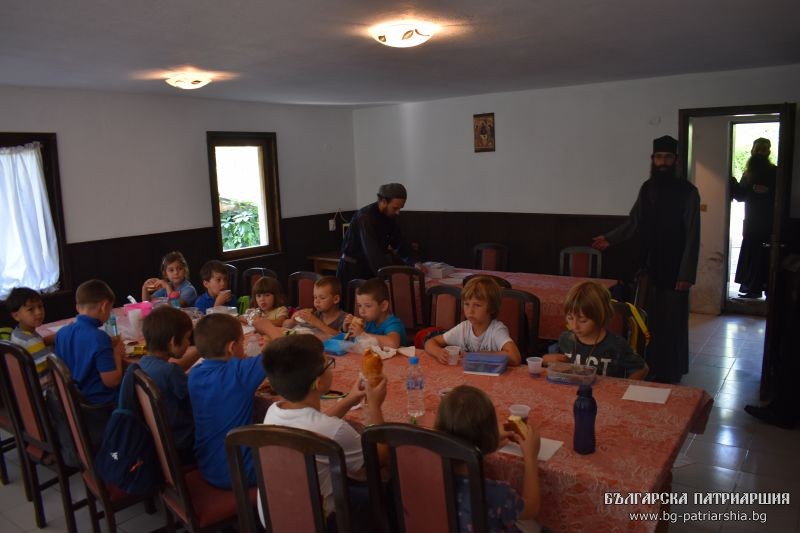 Екскурзия на учениците от ЧНУ „Св. Седмочисленици“- Ловеч