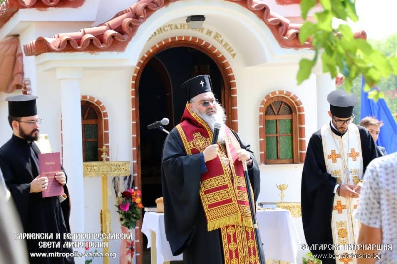 Oсвещаване на параклис “Св. св. Константин и Елена” – село Калина
