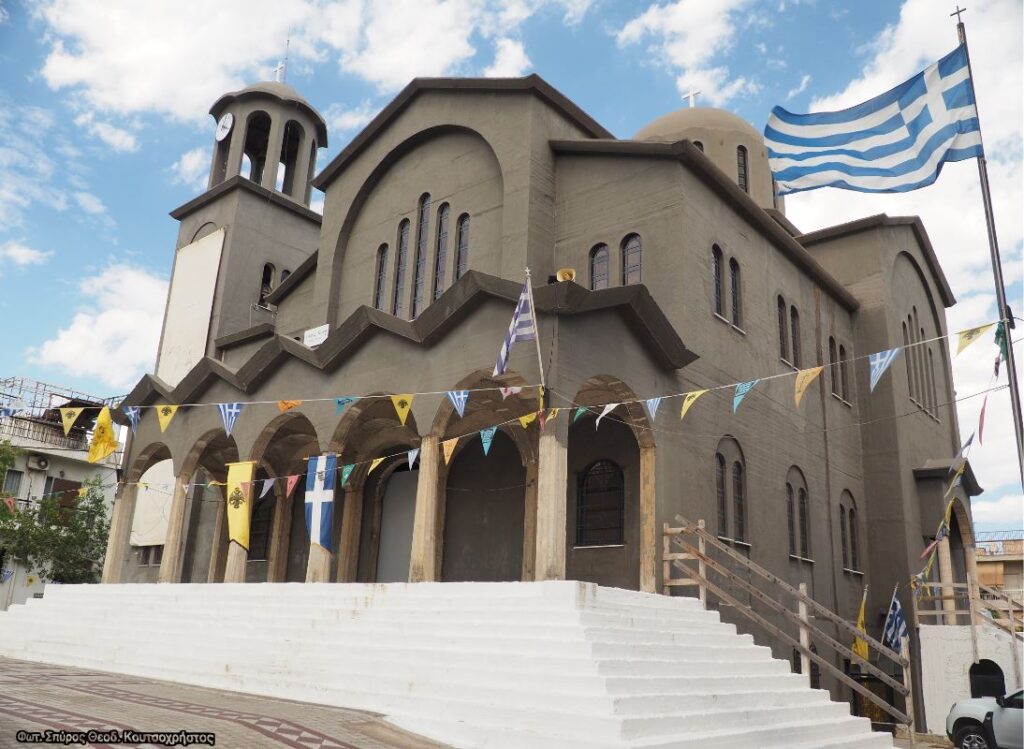 Λείψανο του Αγίου Νεκταρίου στους Αγίους Ακινδύνους