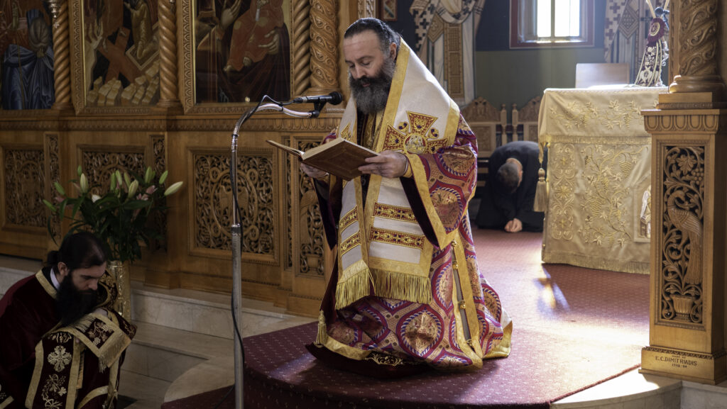 “Να βάλουμε την Αγία Τριάδα στη ζωή μας”