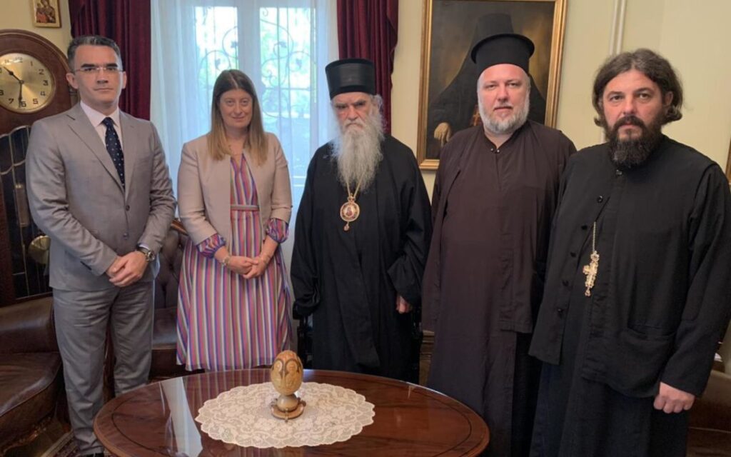 Το Ηνωμένο Βασίλειο στηρίζει τον αγώνα της Εκκλησίας στο Μαυροβούνιο