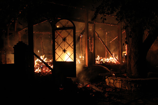 H αδελφότητα Ναυπακτίων Αττικής για την καταστροφική πυρκαγιά στην Παναγία Βαρνάκοβα