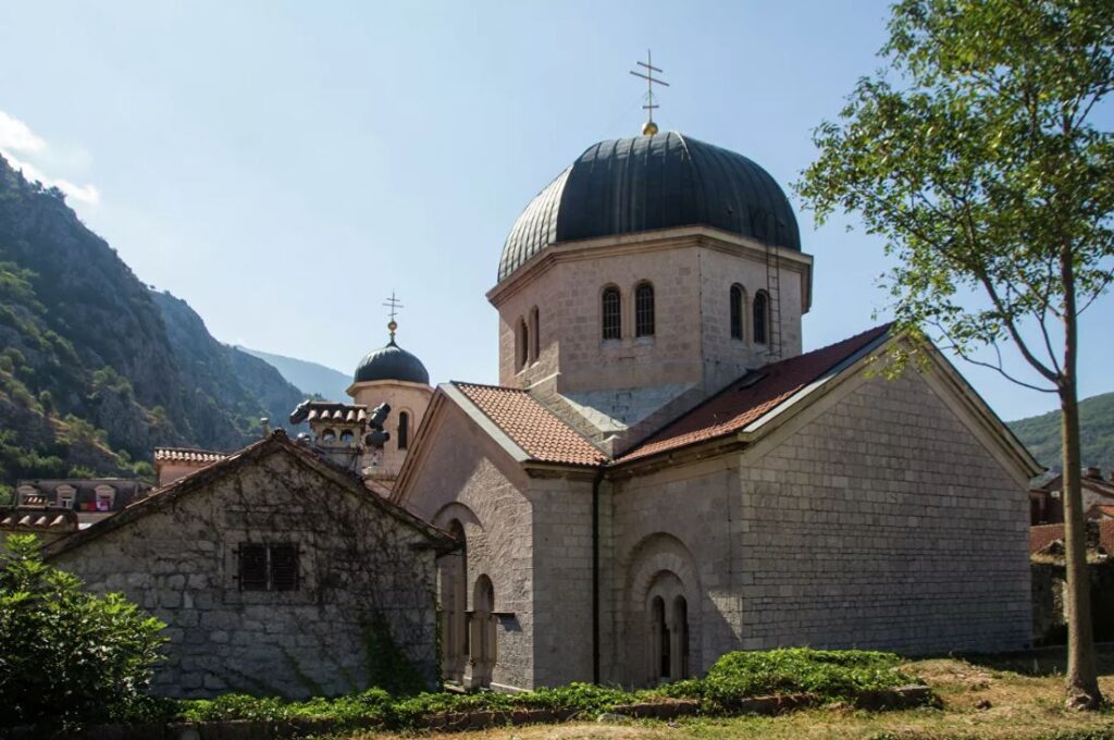 Сербская церковь в Черногории готовится к возобновлению протестов