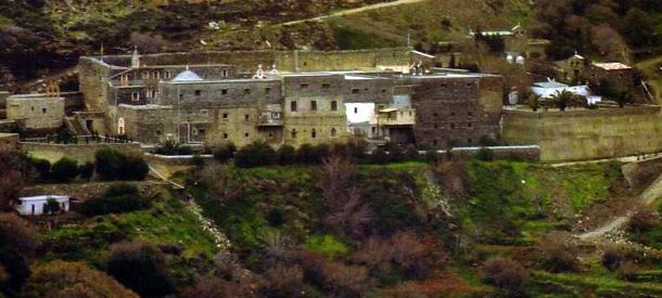 Δεν θα γίνει η αγρυπνία της Παναγίας της Μυροβλύτισσας στην Άνδρο