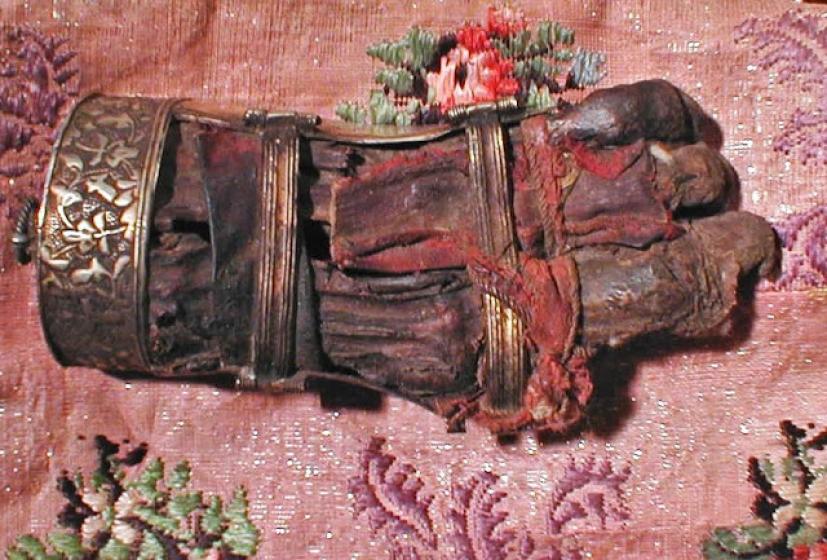 Το μαρτύριο της Αγίας Φεβρωνίας και τα άγια λείψανά της