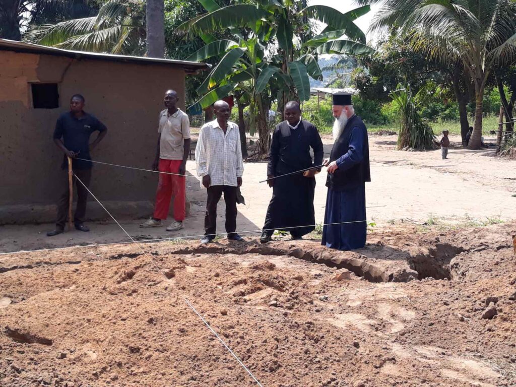 Άρχισε το χτίσιμο του ναού του Αγίου Παϊσίου στην Κανάγκα