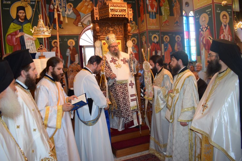 Χειροτονία και αρχιερατική Θεία Λειτουργία στον Τίμιο Πρόδρομο Τυρνάβου