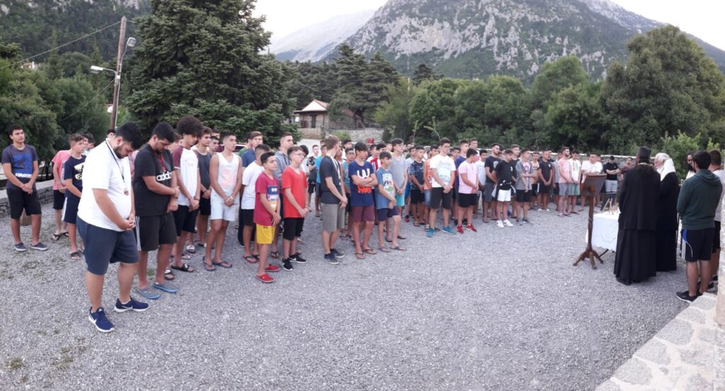 Συναντήσεις παιδιών και στελεχών στις Κατασκηνώσεις του Παρνασσού