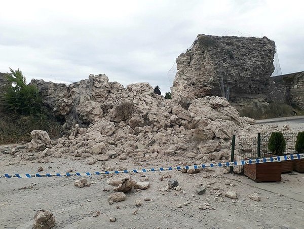 Και δεύτερη κατάρρευση στα τείχη του Θεοδοσίου στην Κωνσταντινούπολη