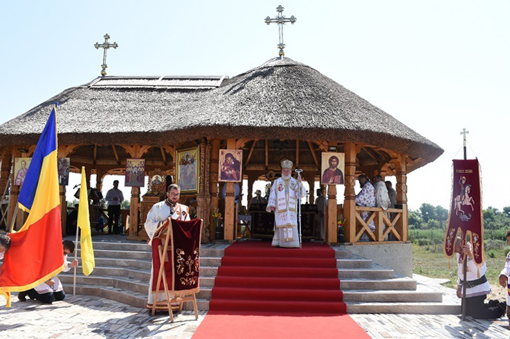 Episcopul Visarion i-a pomenit pe martirii anticomunişti de la Periprava