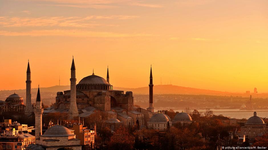 Τούρκος θεολόγος: «Δεν χρειάζεται η Αγία Σοφία ως τζαμί»