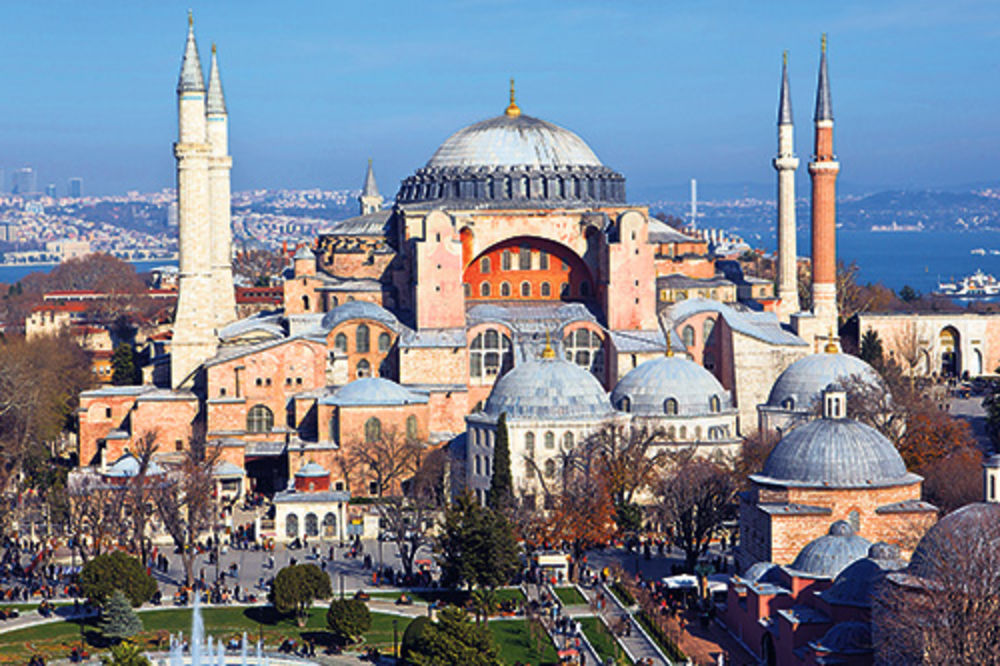 Света Софија: Прекршена верска слобода